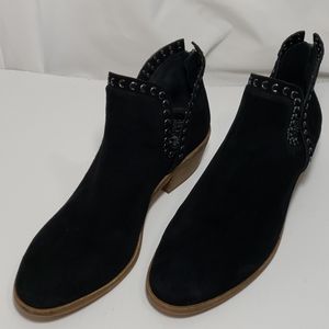 Vince Camuto Prafinta Black Booties
